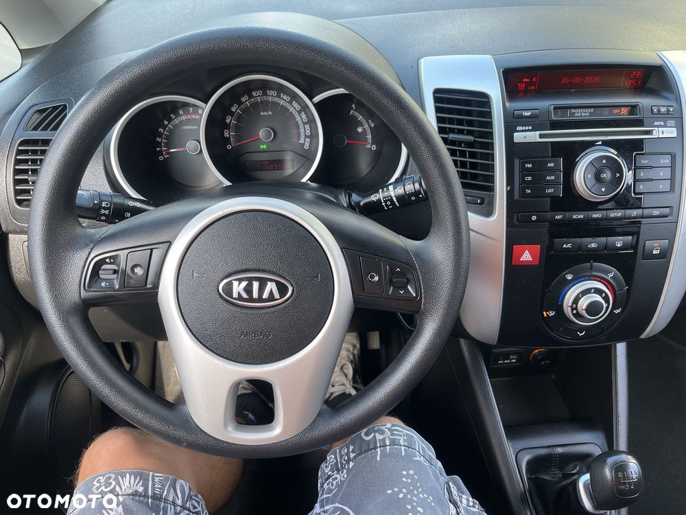 Kia Venga - 3
