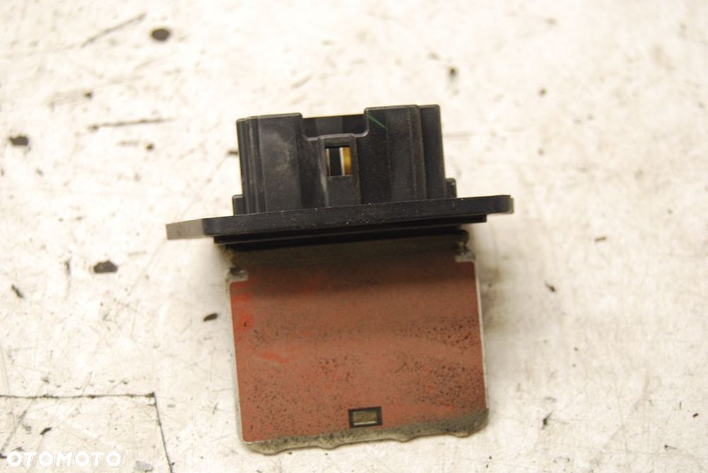 REZYSTOR DMUCHAWY KJ151CB12 MAZDA PREMACY 99-05 - 2