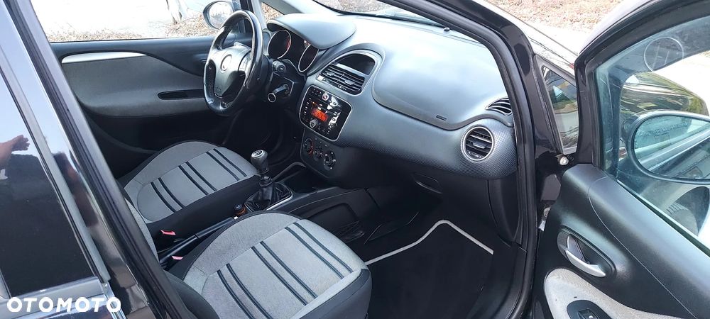 Fiat Punto Evo 1.4 8V Racing - 25