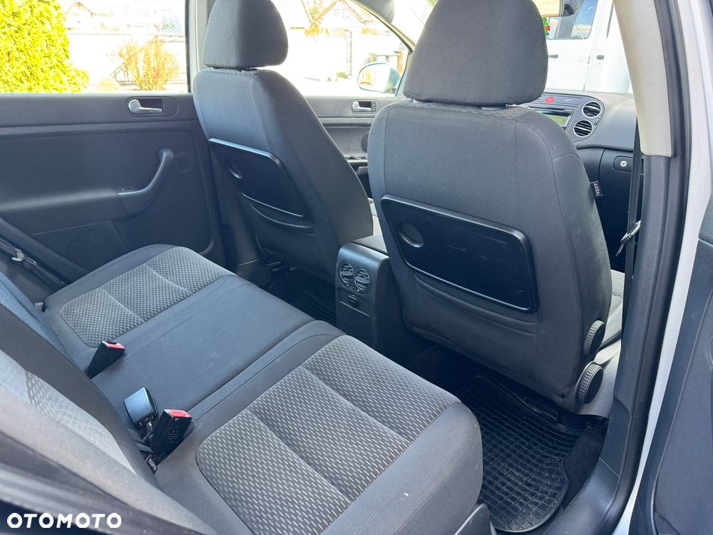 Volkswagen Golf Plus - 11