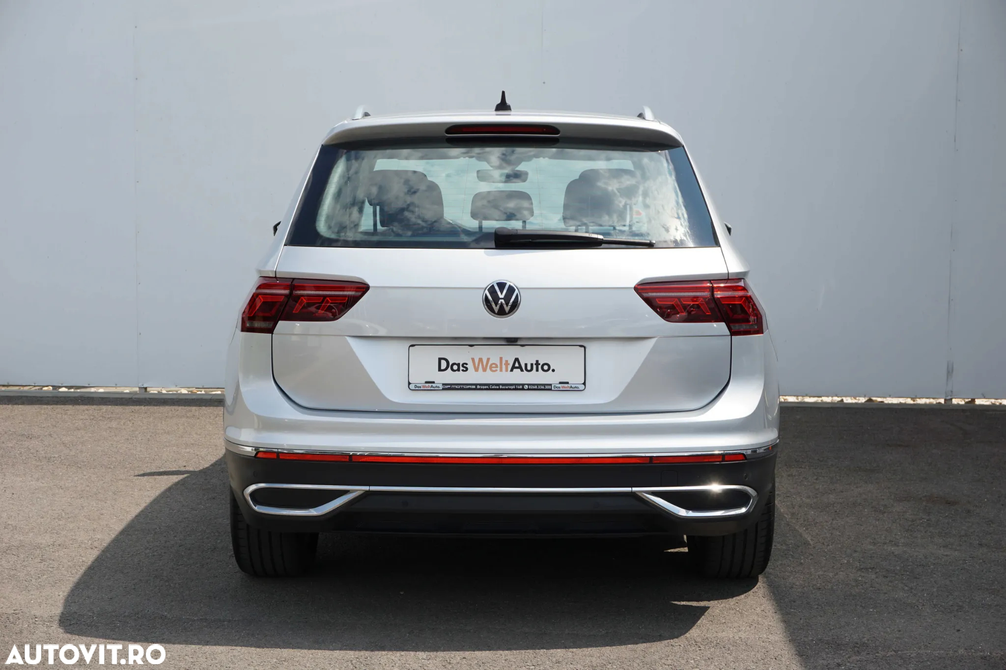 Volkswagen Tiguan - 4