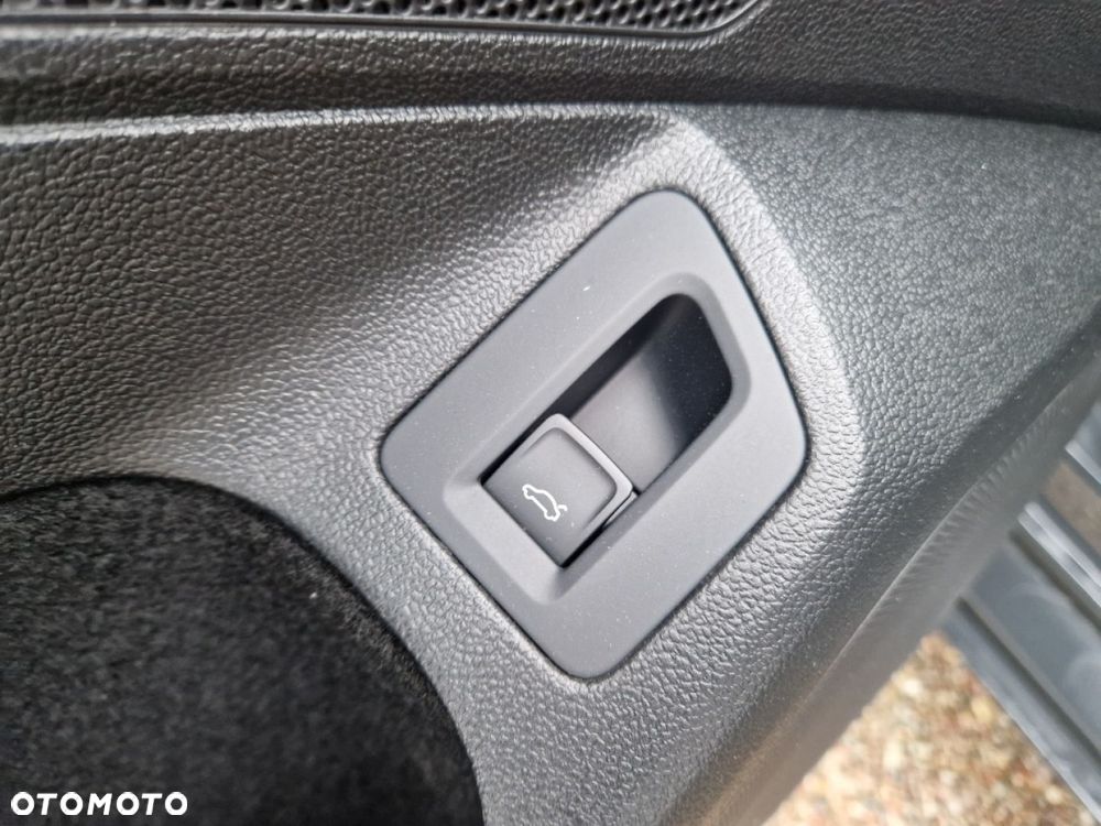 Volkswagen Passat - 10