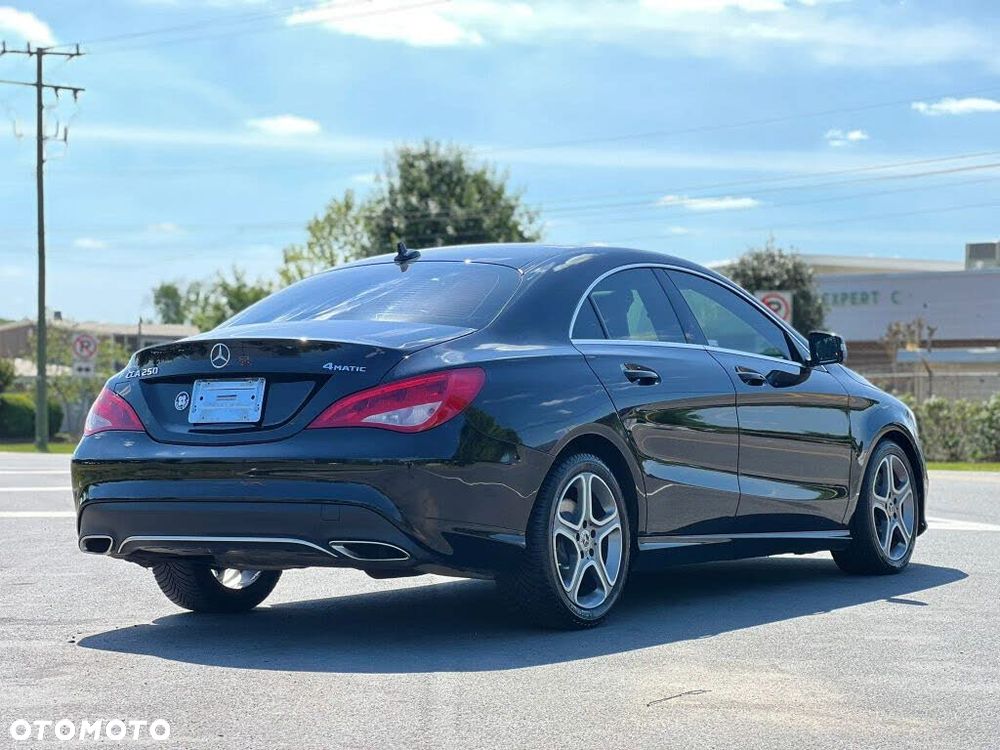 Mercedes-Benz CLA 250 4Matic 7G-DCT UrbanStyle Edition - 5