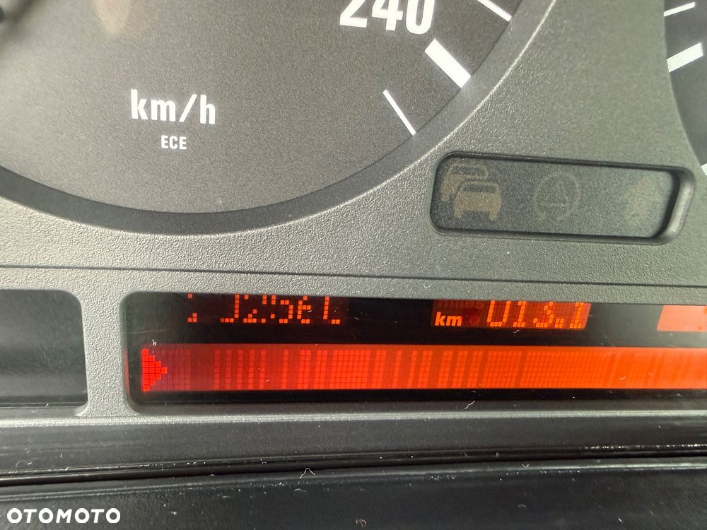 BMW Seria 5 - 25