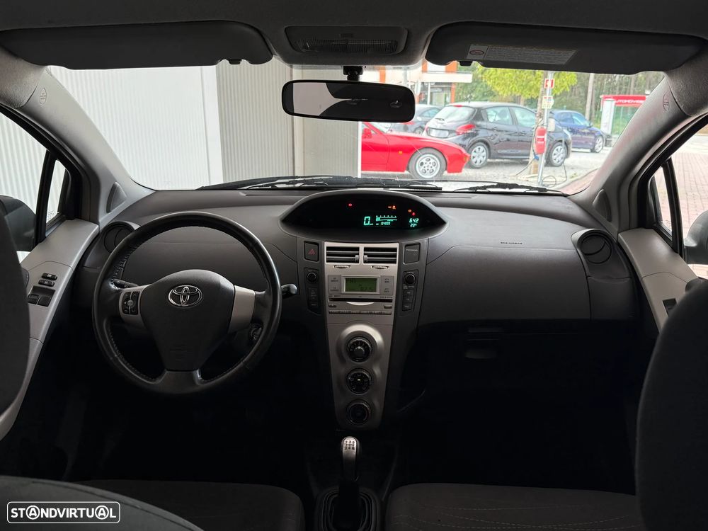 Toyota Yaris 1.0 VVT-i Cool Edition - 7