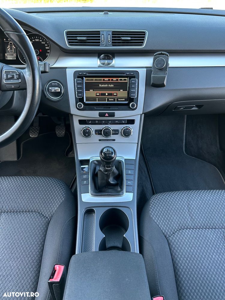 Volkswagen Passat Variant 1.6 TDI BlueMotion - 13