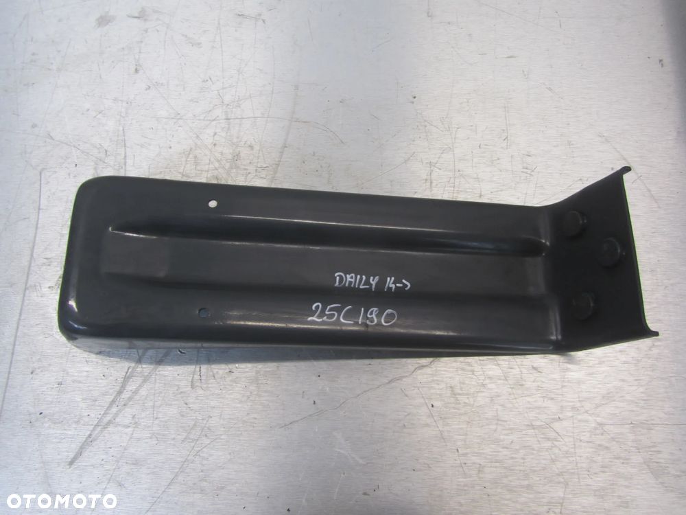 Iveco Daily 14->2.3 HPI stopień prawy przód - 1