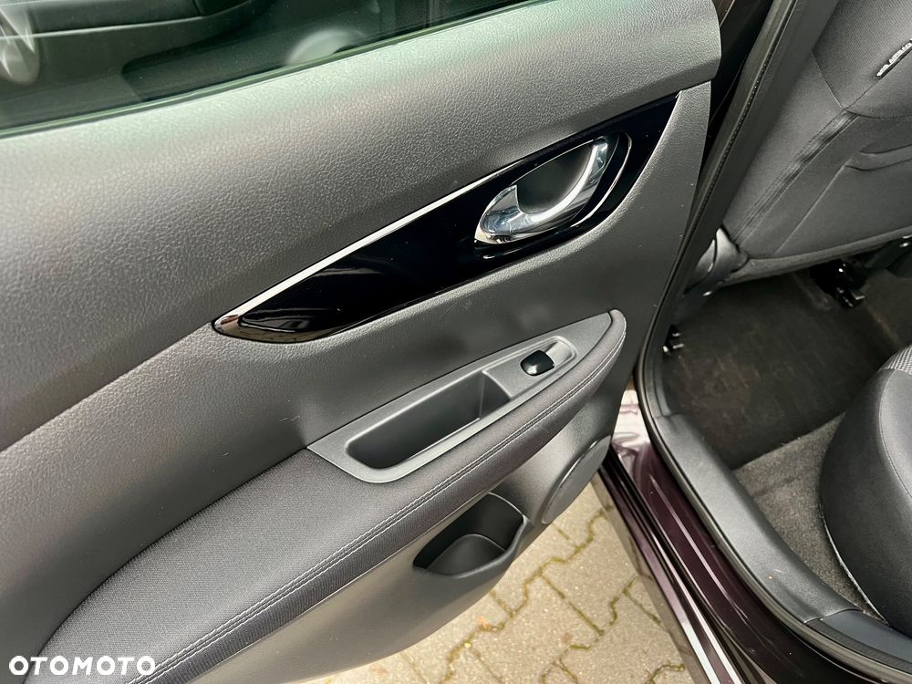 Nissan Qashqai 1.2 DIG-T Acenta Xtronic EU6 - 16