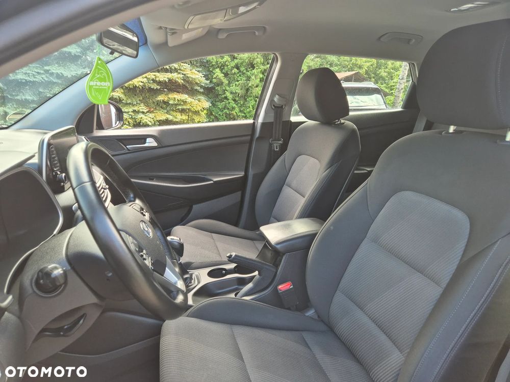 Hyundai Tucson 1.6 GDi 2WD Pure - 16