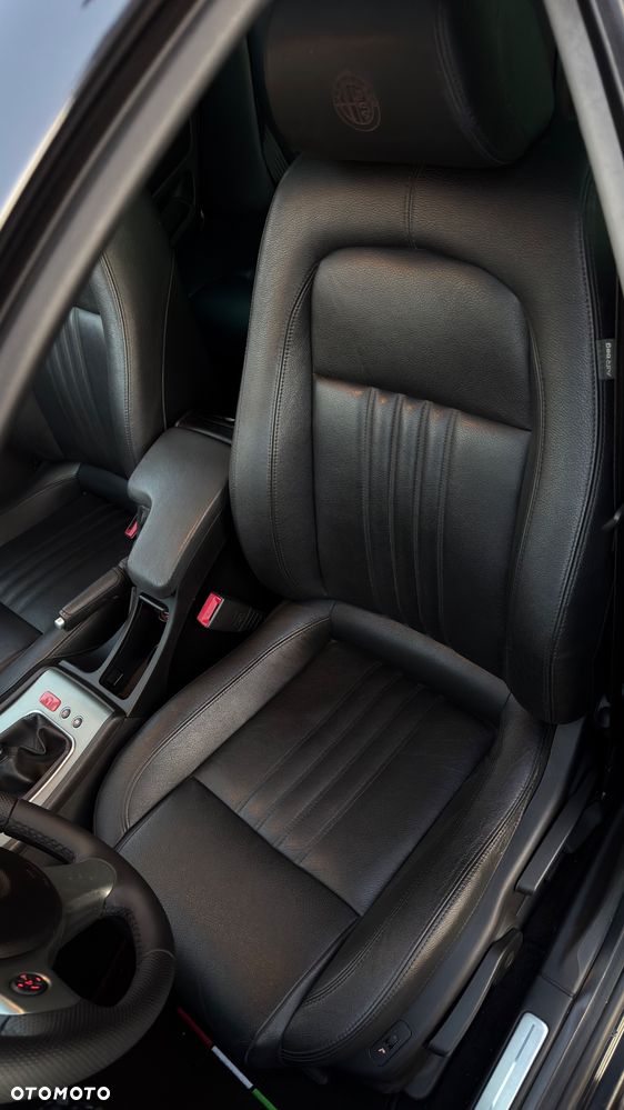 Alfa Romeo 159 1.9 JTDM 16V DPF Distinctive - 36