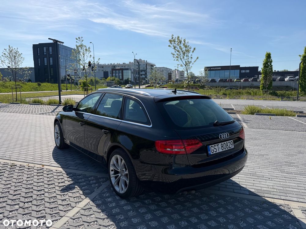 Audi A4 Avant 2.0 TDI - 8