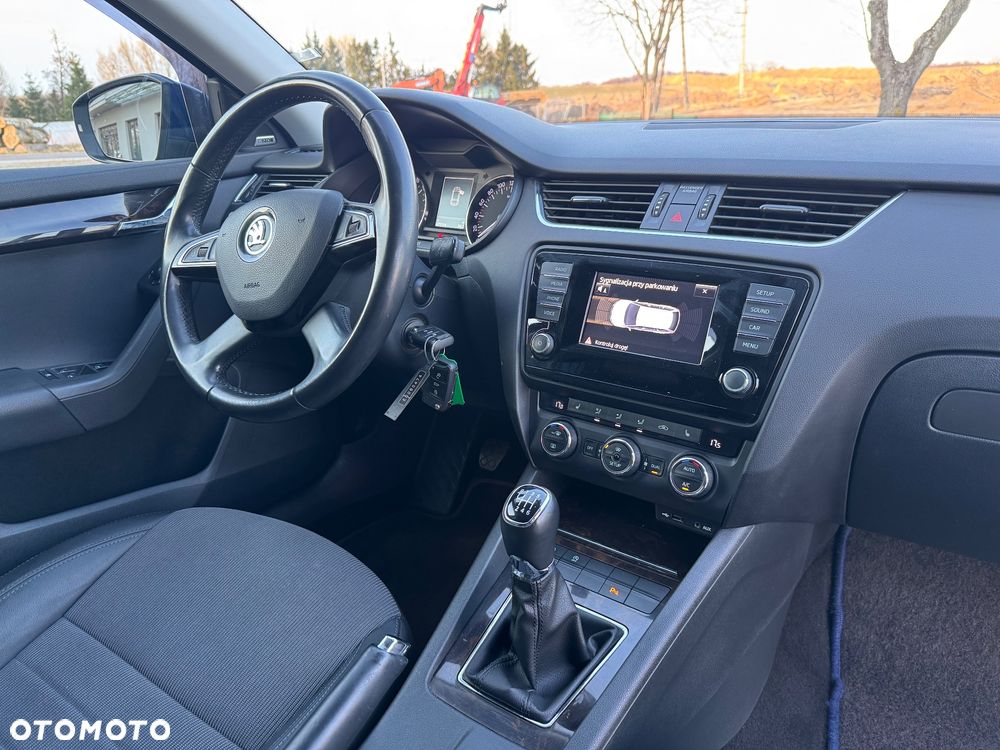 Skoda Octavia 2.0 TDI Premium Edition - 14