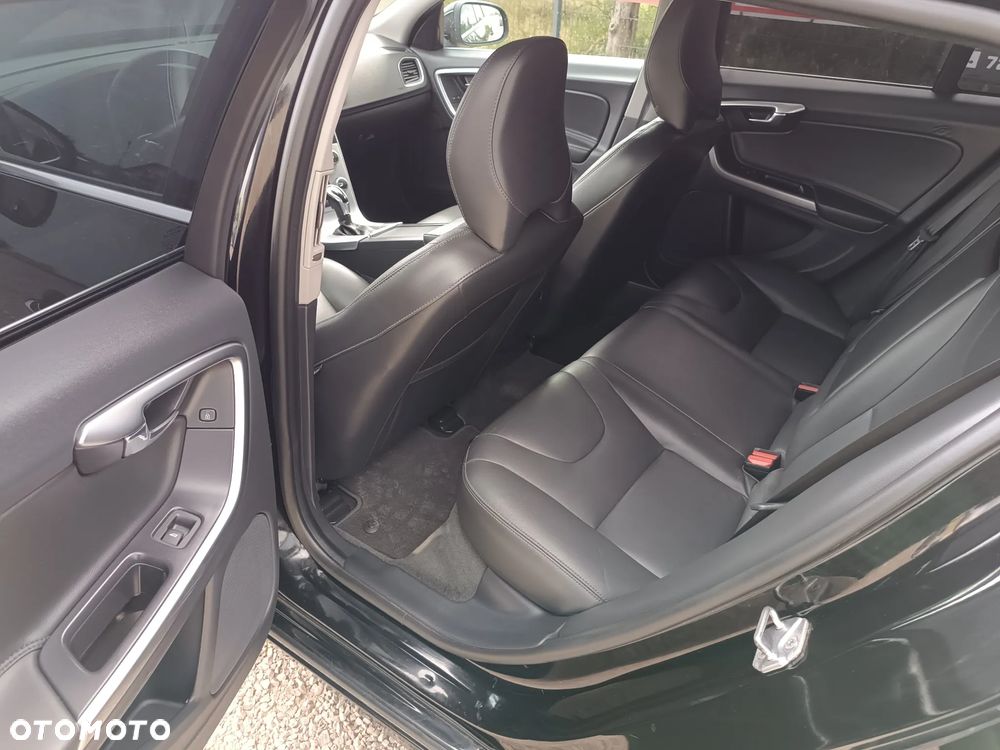 Volvo V60 D2 Drive-E Summum - 26