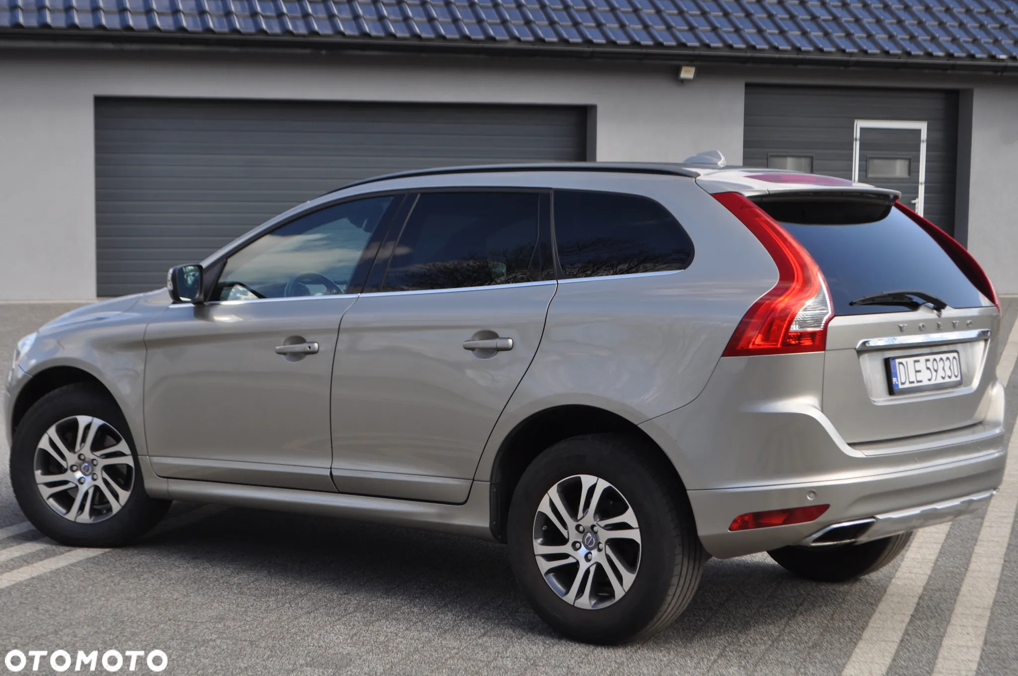 Volvo XC 60 D4 Drive-E Momentum - 17