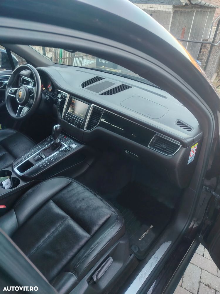 Porsche Macan - 11