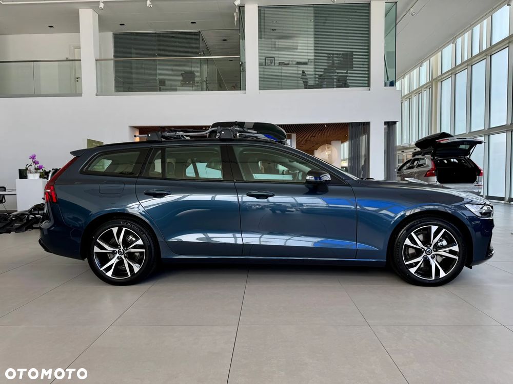 Volvo V60 B4 B Plus Dark - 4