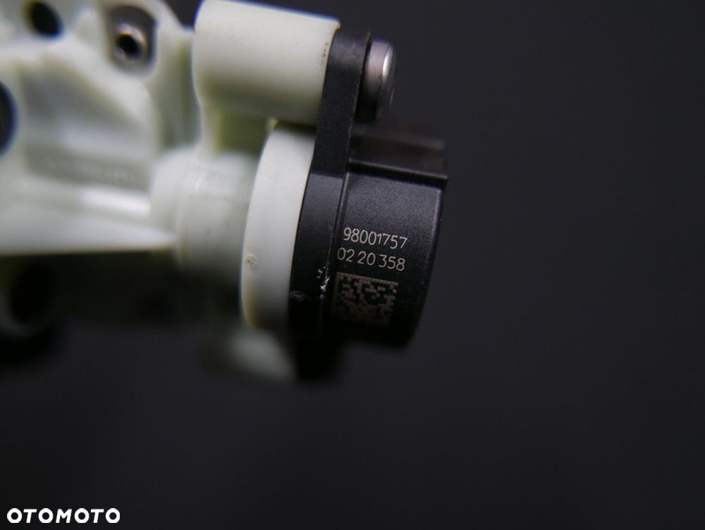 bmw f39 f48 g01 g30 czujnik adblue 98001757 - 5