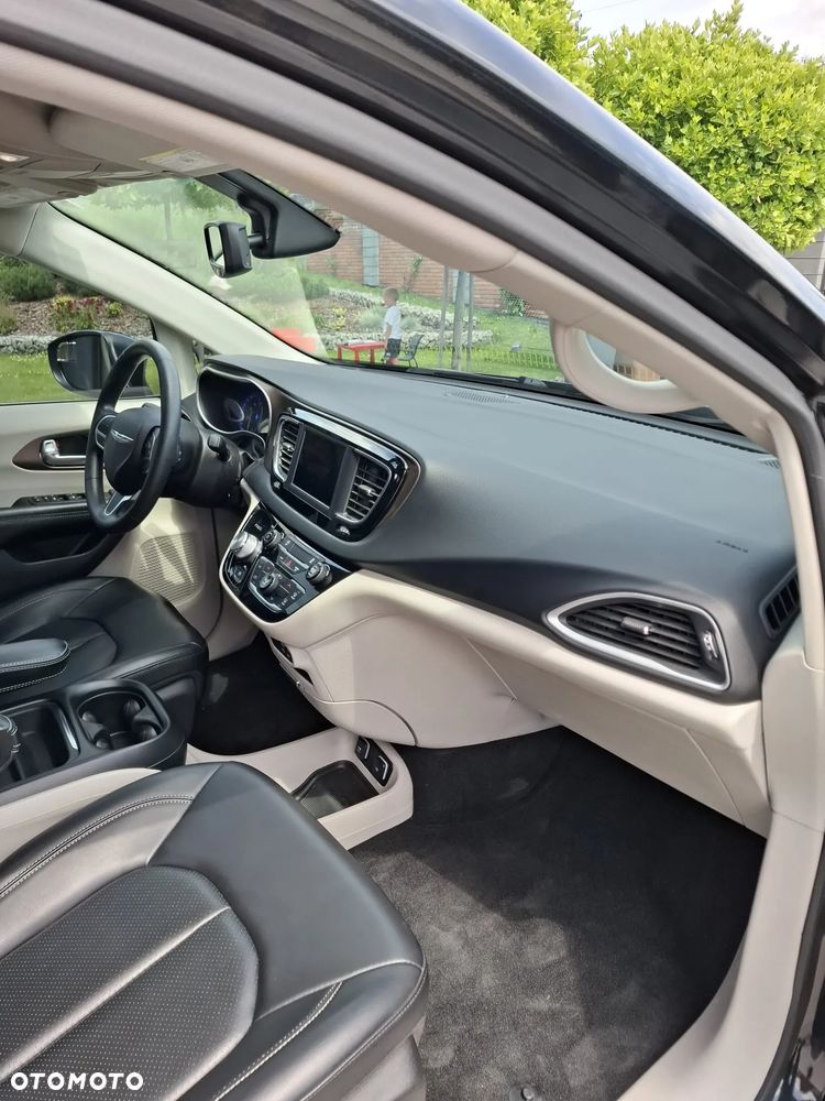 Chrysler Voyager - 12