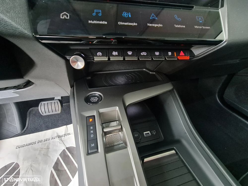 Peugeot 408 1.2 PureTech Allure EAT8 - 21