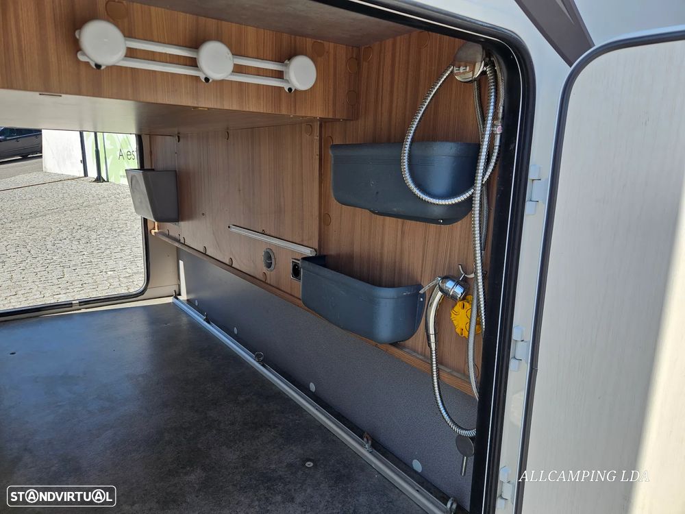 Pilote Sensation P746 CAIXA AUTOMÁTICA CAMA CENTRAL/ BASCULANTE - 60