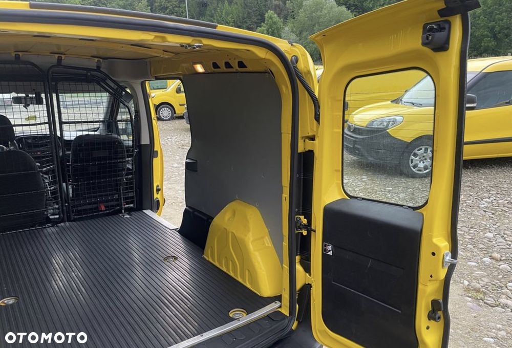 Fiat Doblo - 11