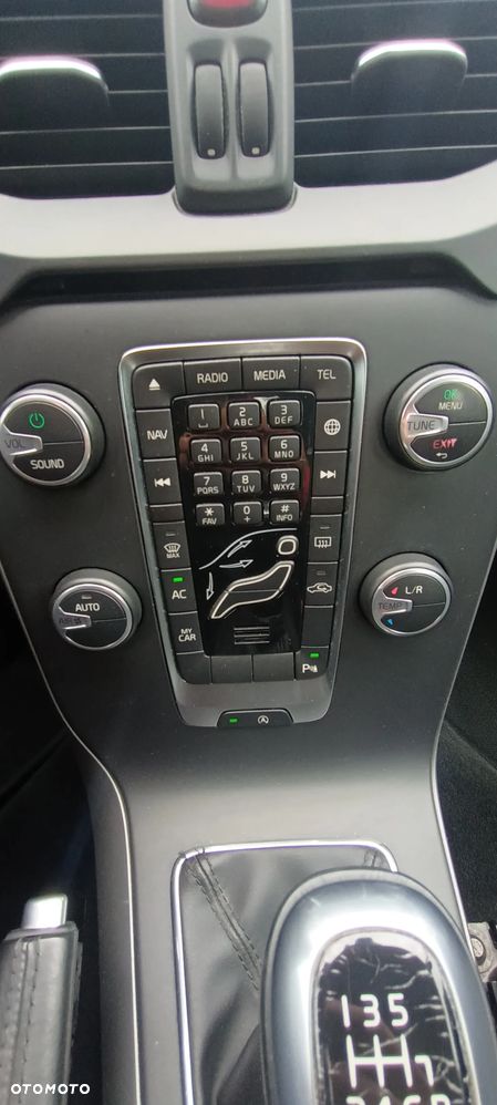 Volvo V40 D2 Drive-E Momentum - 34