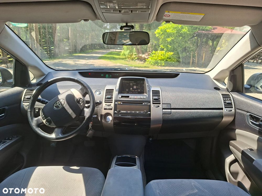 Toyota Prius 1.5 VVT-i Sol - 11