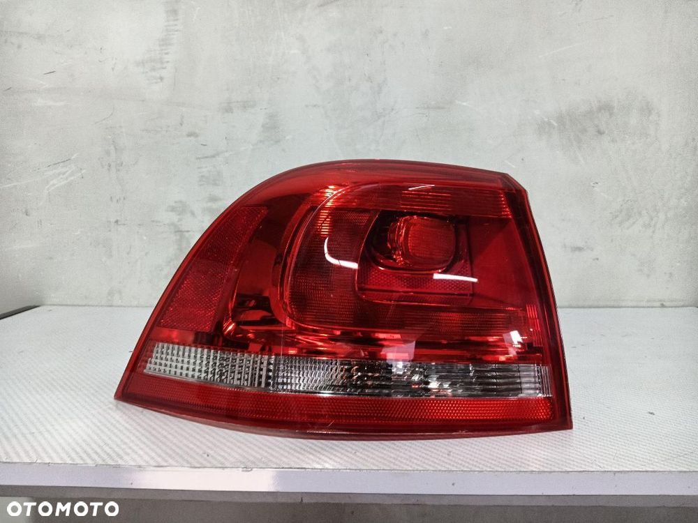 LAMPA TYŁ TYLNA LEWA VW TOUAREG 7P 7P6945095