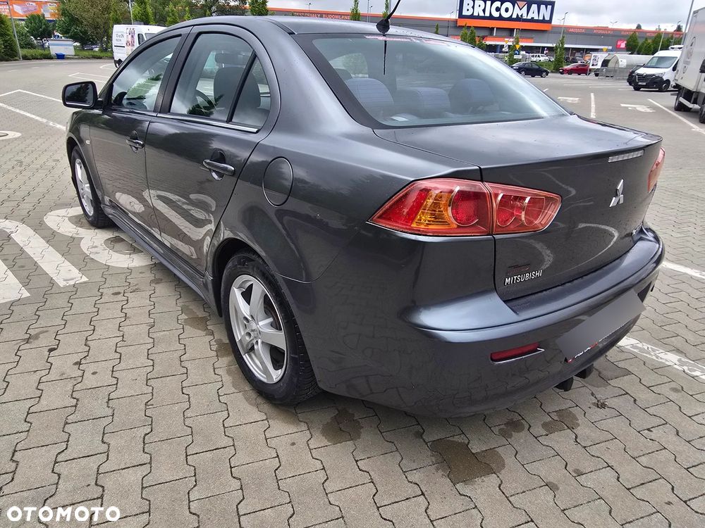 Mitsubishi Lancer 1.8 Intense - 16