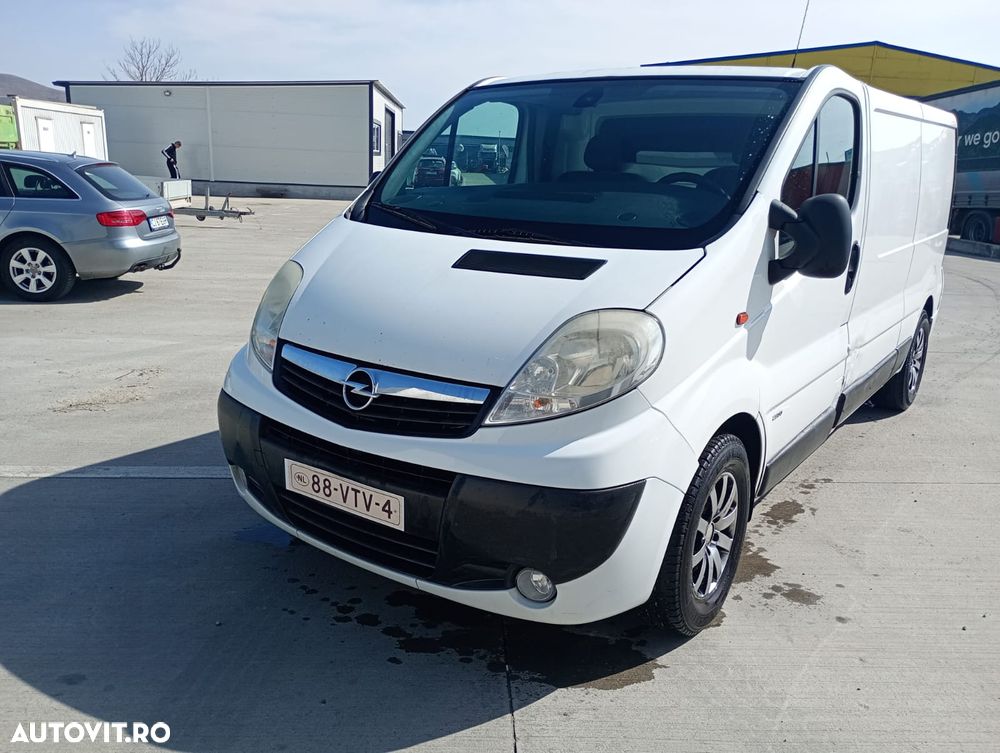 Opel Vivaro 2.5 CDTi - 3