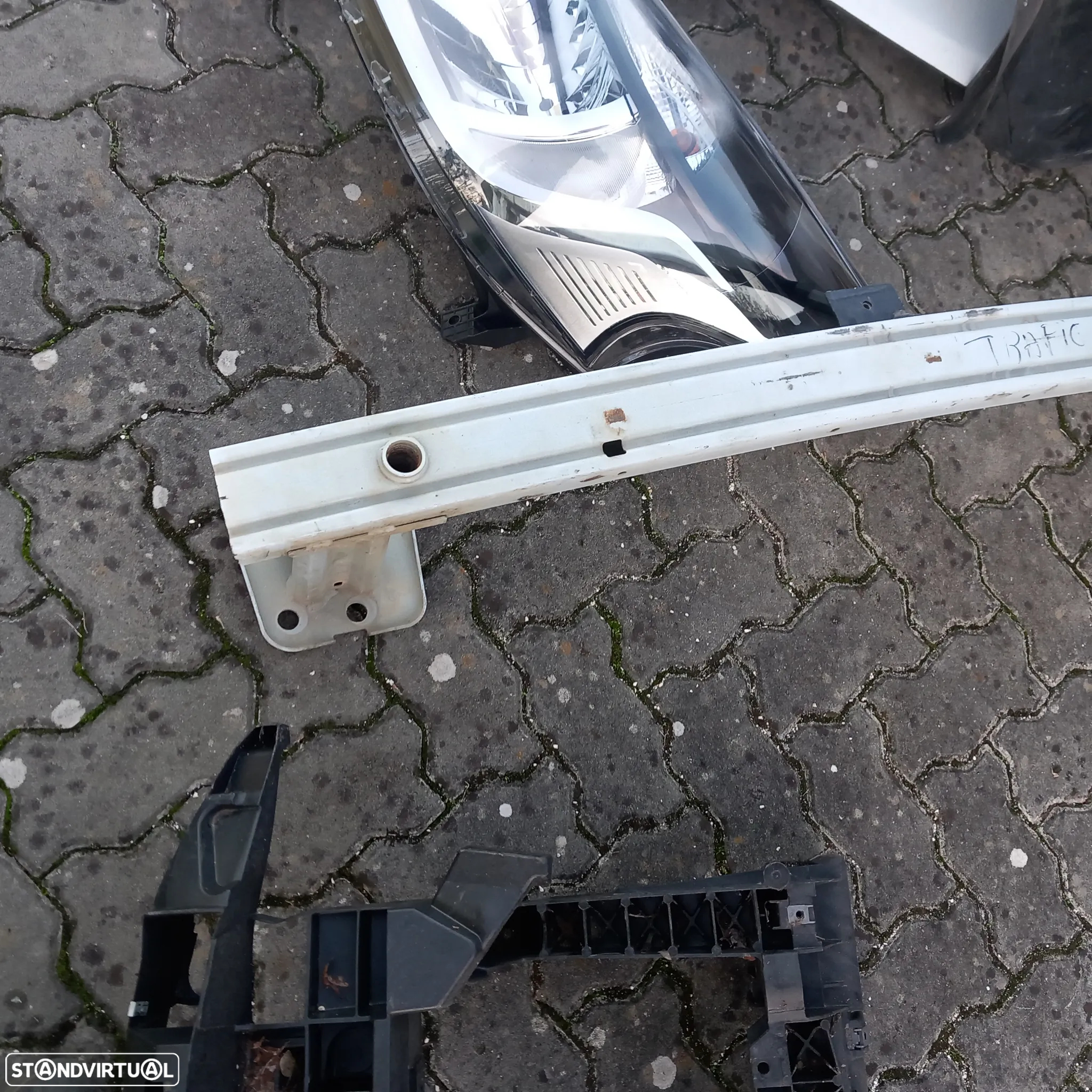 Frente renault trafic 3 - 4