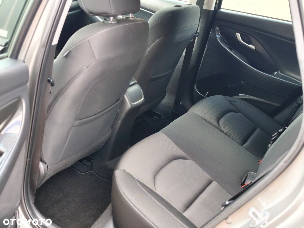 Hyundai i30 1.4 T-GDI YES!+ - 16