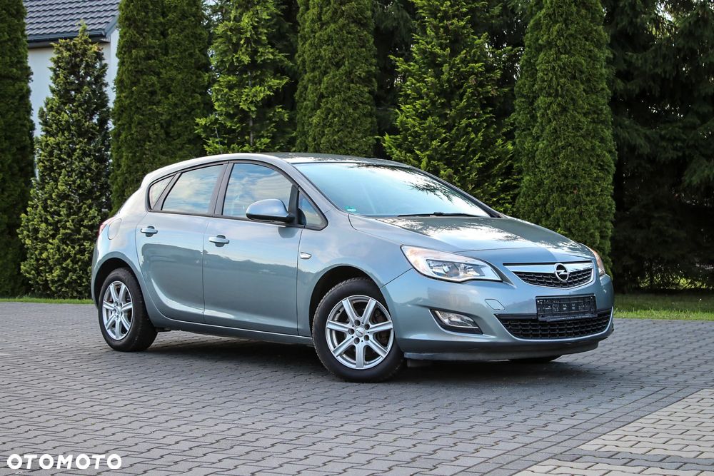 Opel Astra 1.4 Turbo Edition - 11
