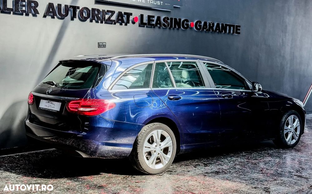 Mercedes-Benz C - 11