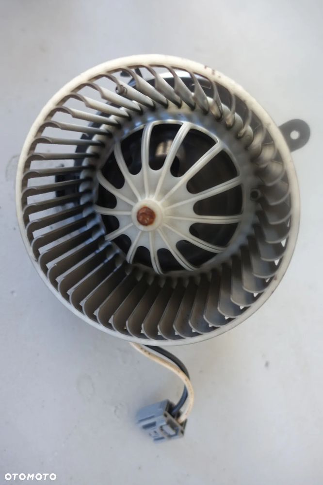 WENTYLATOR DMUCHAWA NAWIEWU ASTRA J - 3