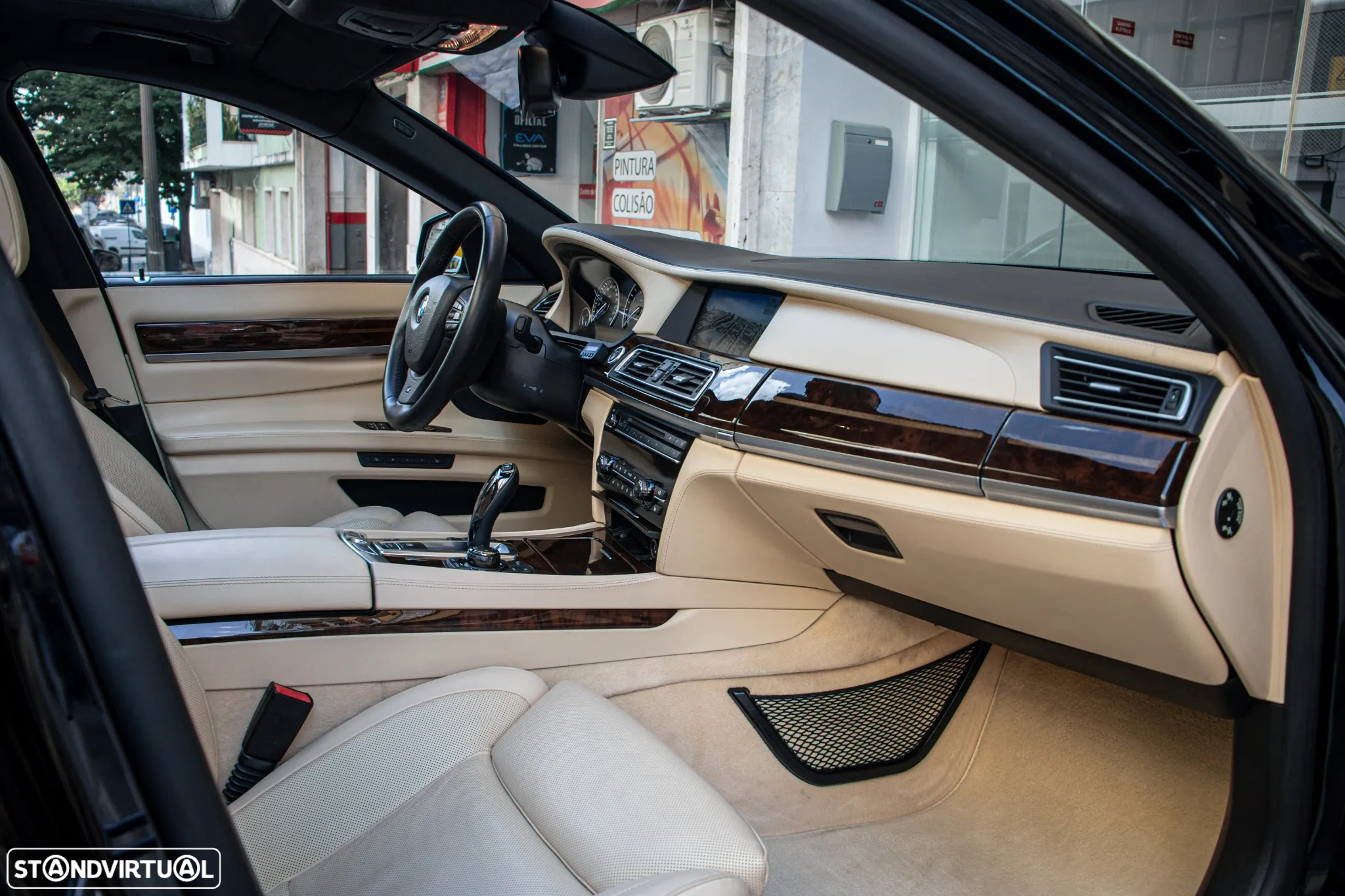BMW 760 i - 34