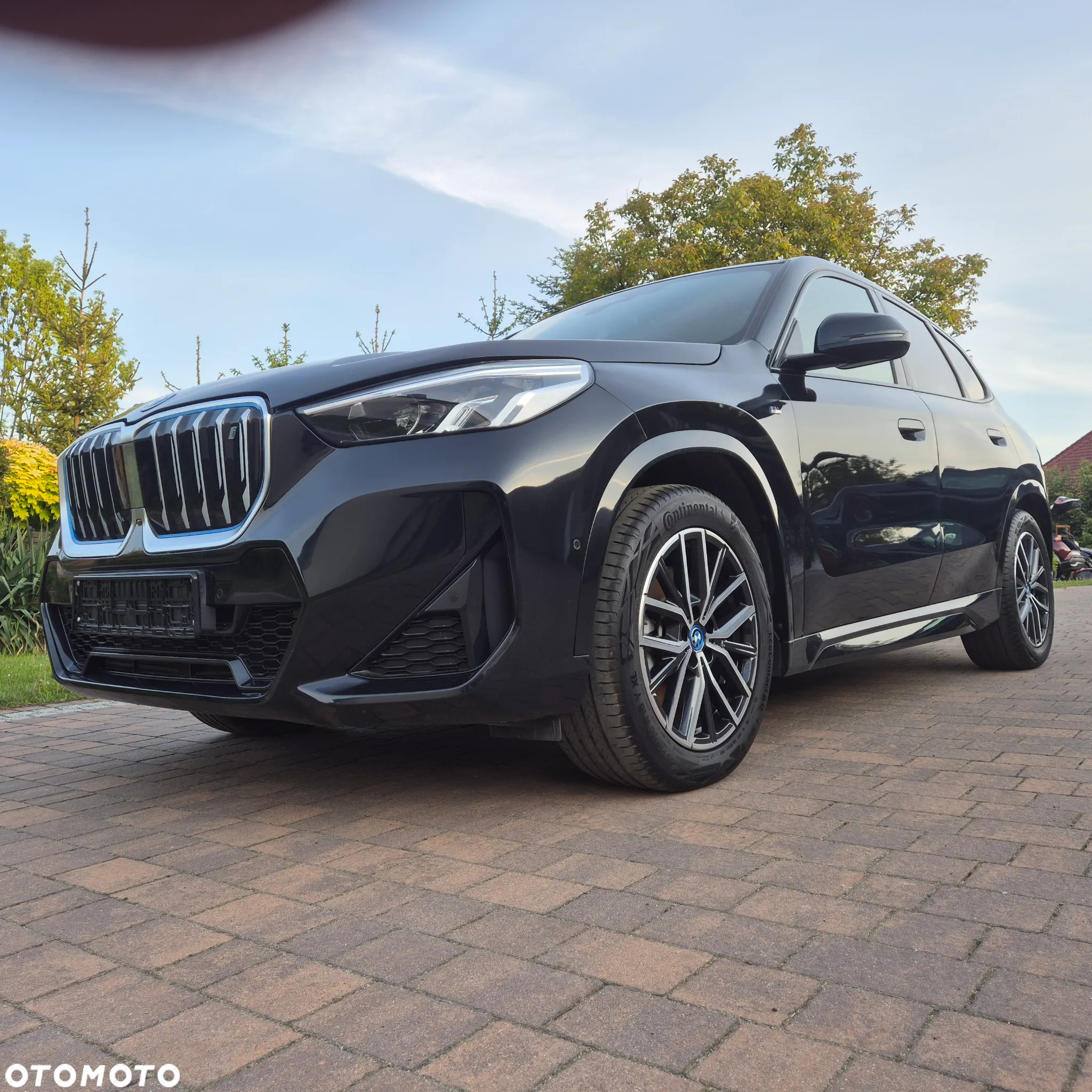 BMW iX1 xDrive30 M Sportpaket - 32