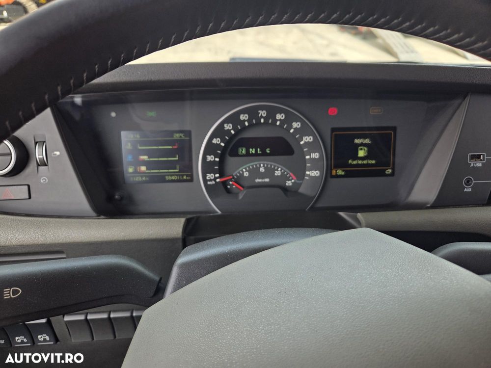 Volvo FH500, 6x2/4-AXA LIFTABILA si VIRATOARE, 500 CP euro 6, 2018, 553.963km, rulat in GERMANIA, Aeropachet, 2 paturi, frigider, 2 girofaruri, 2 rezervoare total 600l, Carte identitate RAR, posibil leasing 2 ani-STARE FOARTE BUNA-PROMOTIE 46.900 EUR+tva - 20