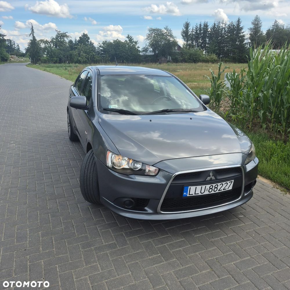 Mitsubishi Lancer - 1