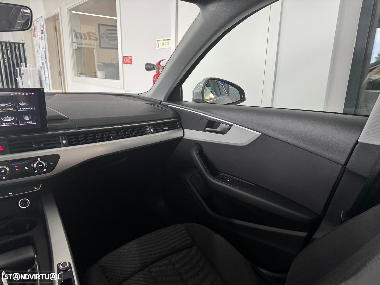 Audi A4 Avant 35 TDI S tronic - 14