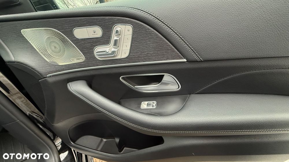 Mercedes-Benz GLE - 26