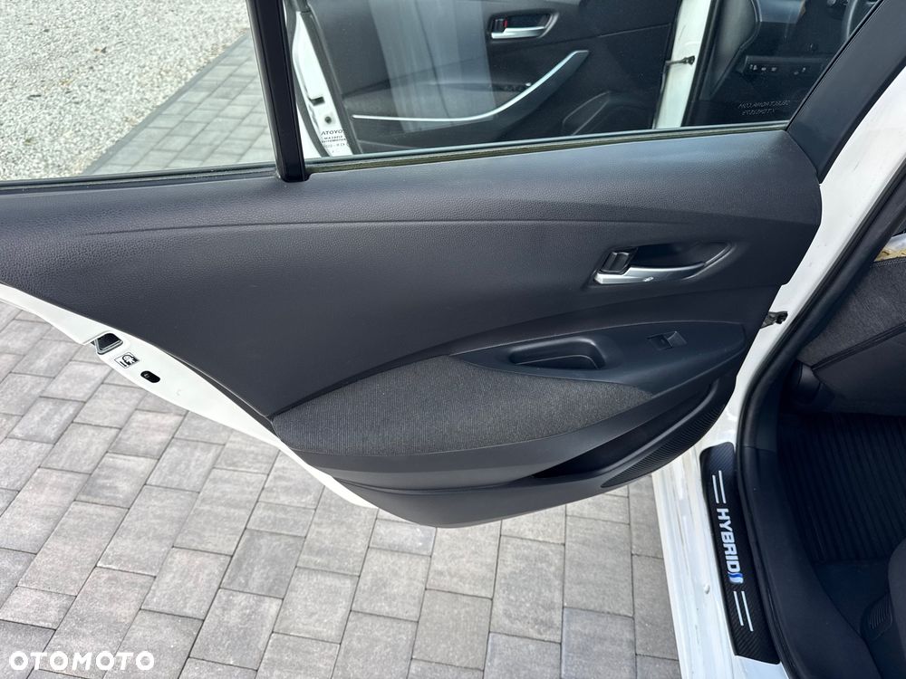 Toyota Corolla 1.8 Hybrid Comfort - 18