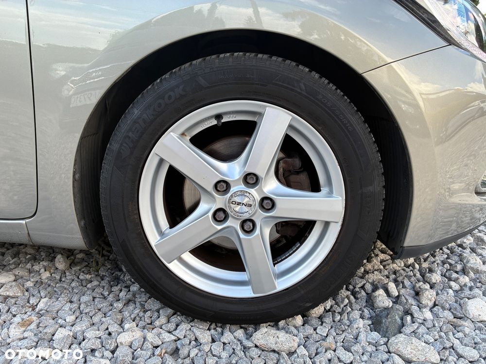 Kia Ceed 1.6 GDI Dream-Team Edition - 14