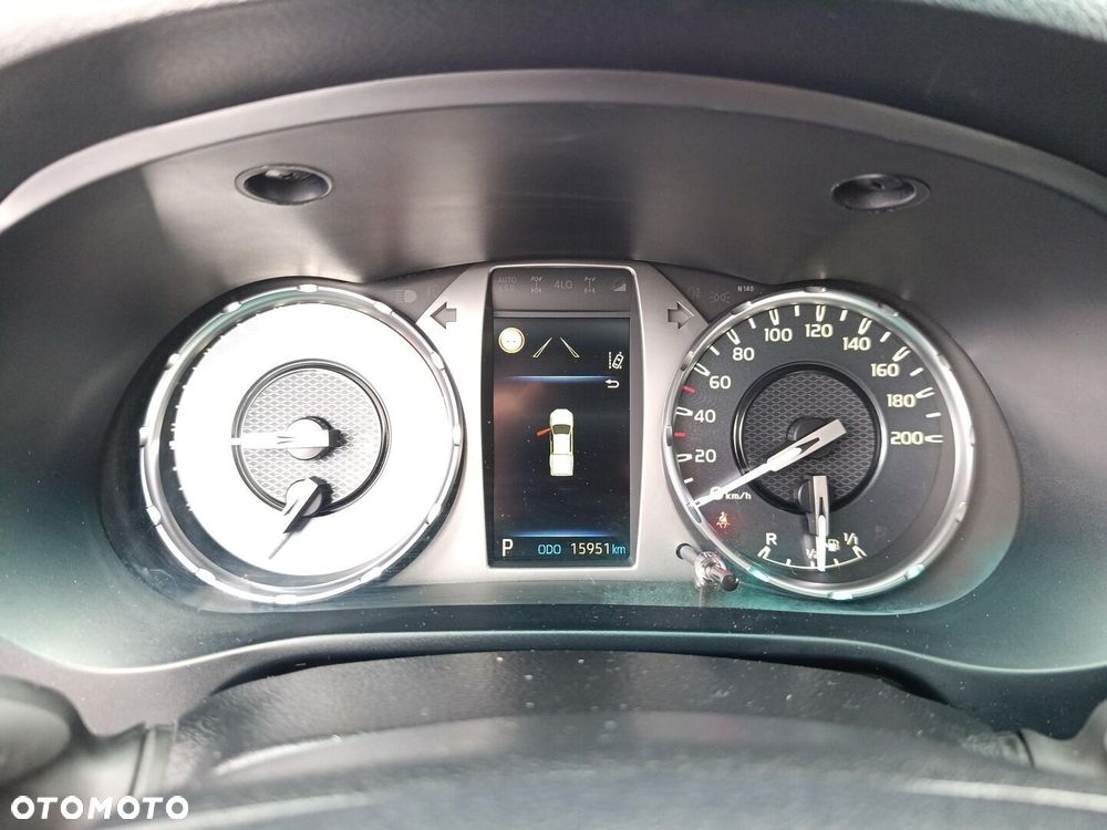 Toyota Hilux 2.8 D-4D mHEV Double Cab Executive 4x4 - 39