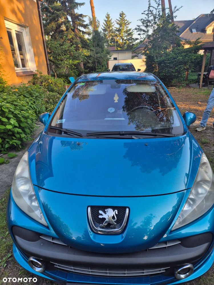 Peugeot 207 - 1