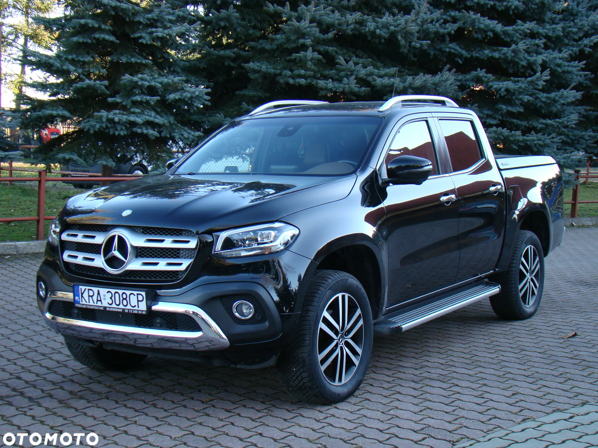 Mercedes-Benz Klasa X - 2
