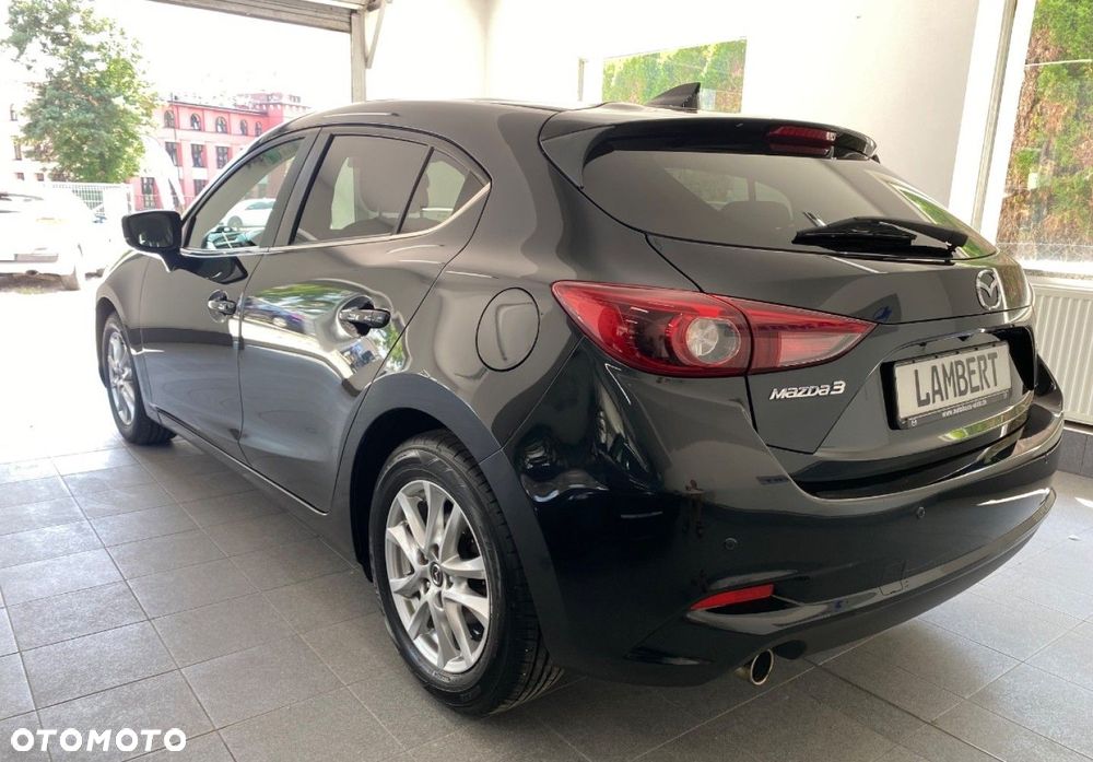 Mazda 3 - 4