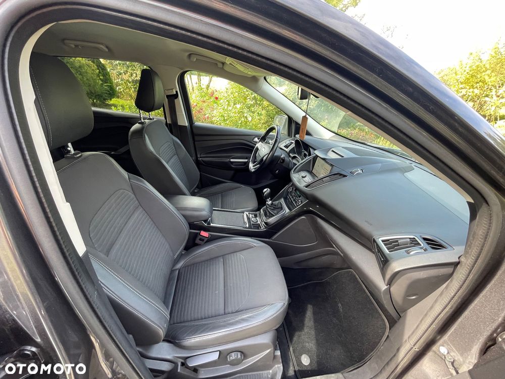 Ford Kuga 1.5 TDCi FWD Titanium - 12