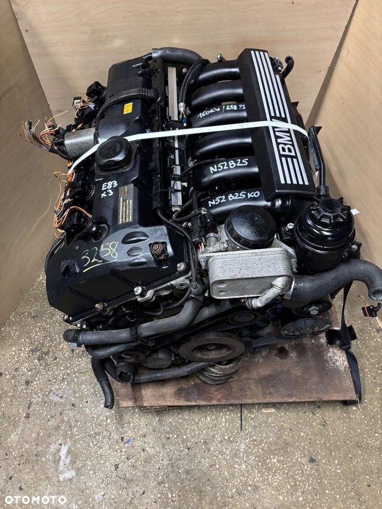 Silnik BMW X3 2.5  E83 N52 n52b25 n52b25k0 film video  x3 e83 160kw/218 koni - 2