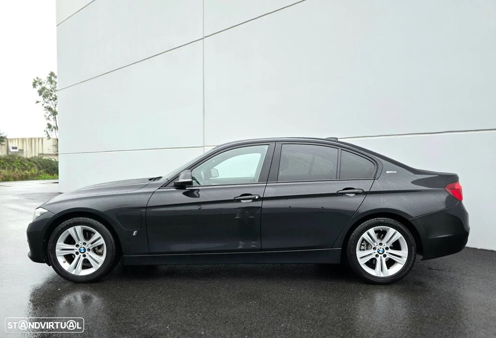 BMW 330 e iPerformance Line Sport Shadow - 4